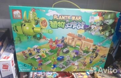 Популярный конструктор Зомби и растения