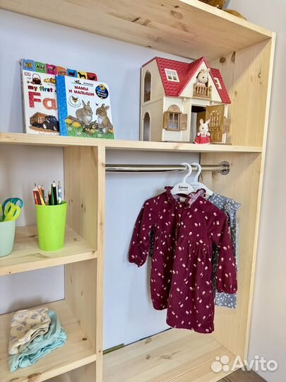 Шкаф в детскую комнату монтессори