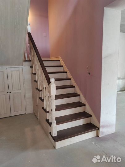 Металлокаркас лестницы