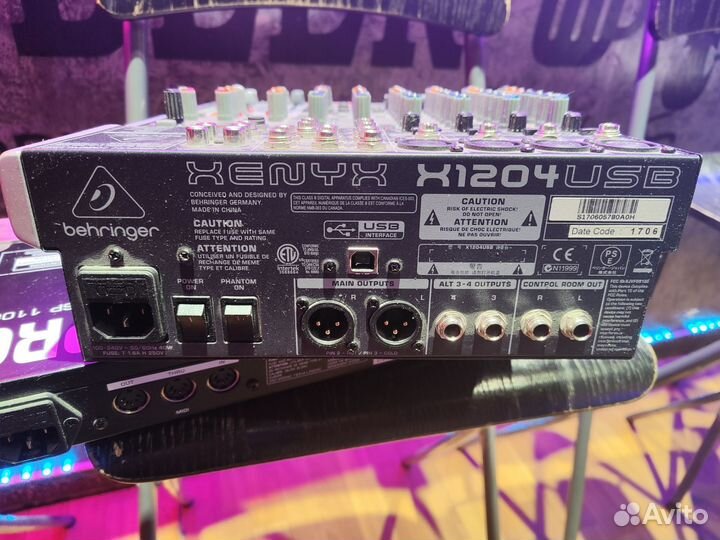 Микшерный пульт behringer x1204 UCB