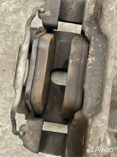 Передние тормоза BMW E34 540