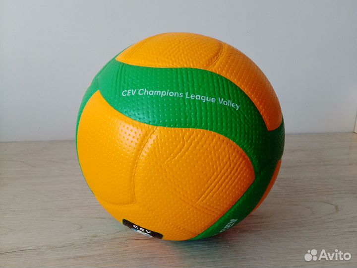 Волейбольный мяч mikasa V200W CEV