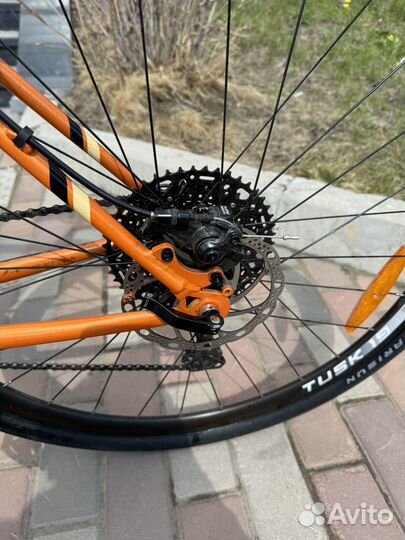 Шоссейный велосипед Outleap Hardway CRM1