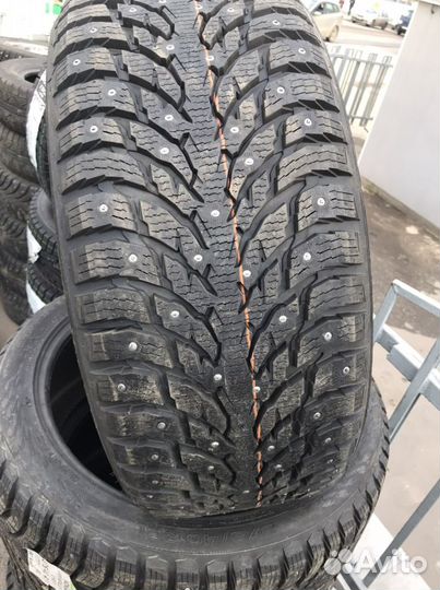 Nokian Tyres Hakkapeliitta 10p SUV 315/35 R21 и 285/40 R21