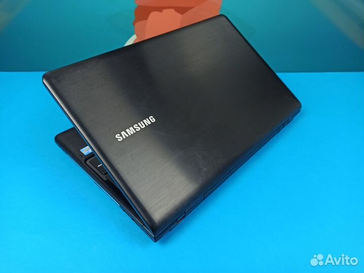 Ноутбук Samsung/i7/SSD 256Gb/8 gb