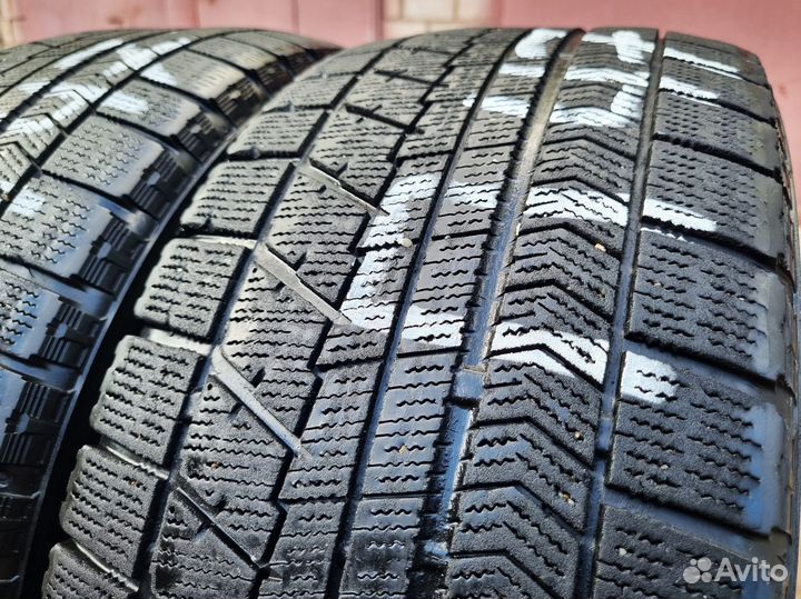 Bridgestone Blizzak VRX 235/55 R17 99S