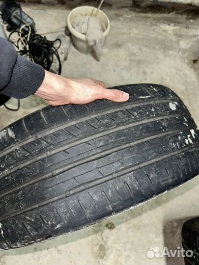 RoadX RXMotion U11 275/40 R19 и 245/45 R19 102Y