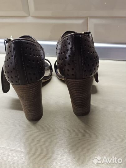 Босоножки ecco 38