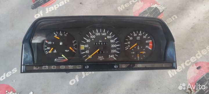 Щиток приборов Mercedes-Benz w201 m103
