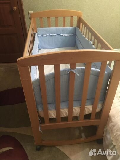 Кроватка детская