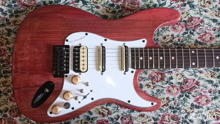 Электрогитара Ibanez Stratocaster Custom Made