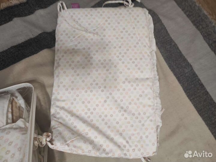 Бортики на детскую кроватку