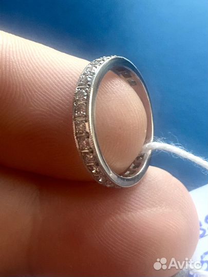 Золотое кольцо дорожка с бриллиантами