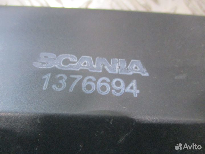 Кронштейн верхнего спойлера Scania 1408241