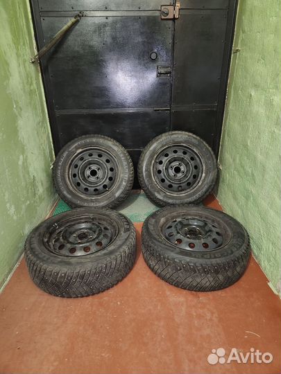Goodyear Ultragrip Ice Arctic 195/65 R15 95T