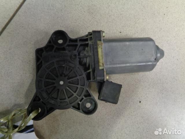 Моторчик стеклоподъемника передний левый Mercedes