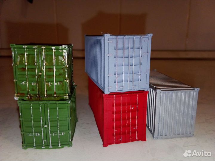 Контейнер 10 и 20 футов масштаб 1/87