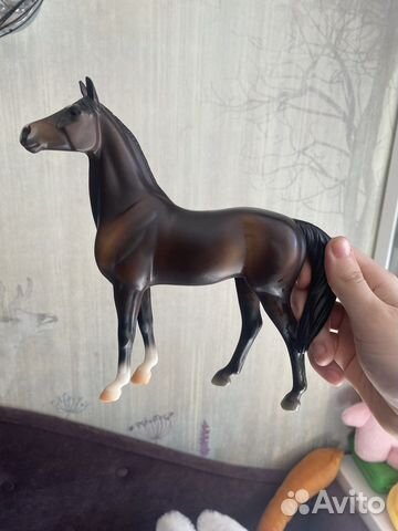 Конь Breyer