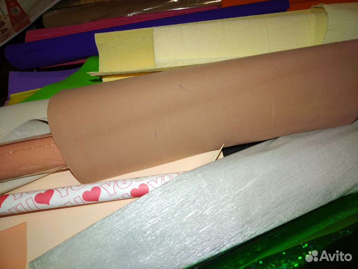 Гофрированная бумага, фоамиран, упаковочная бумага