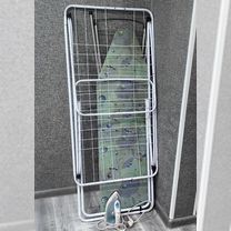 Гладильная доска, утюг и сушилка для белья