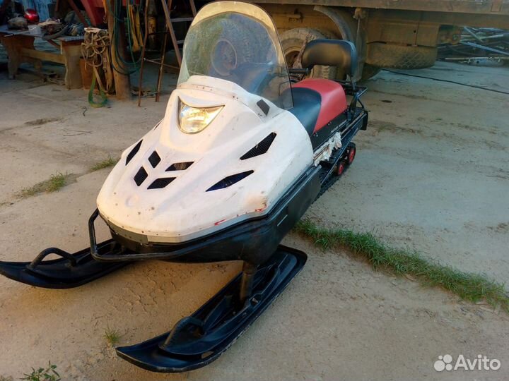 Продам снегоход Тайга варяг 550V