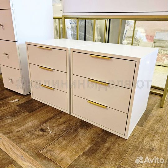 Тумбы и консоли прикроватные подвесные