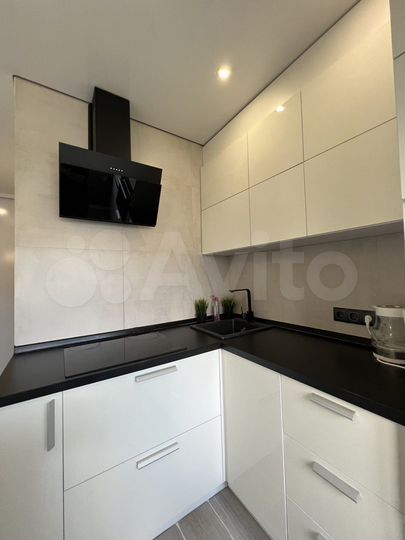 2-к. квартира, 53 м², 6/9 эт.