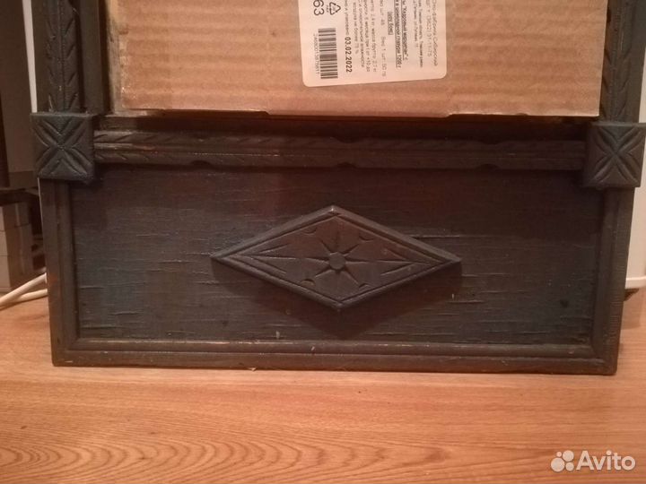 Зеркало старинное в деревянной резной раме