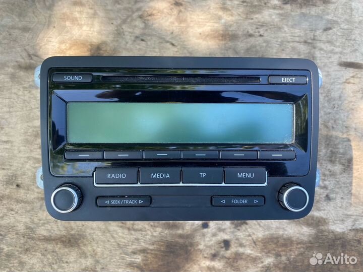 Штатная магнитола Volkswagen Tiguan 1