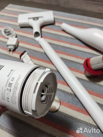 Пылесос Deerma VC01