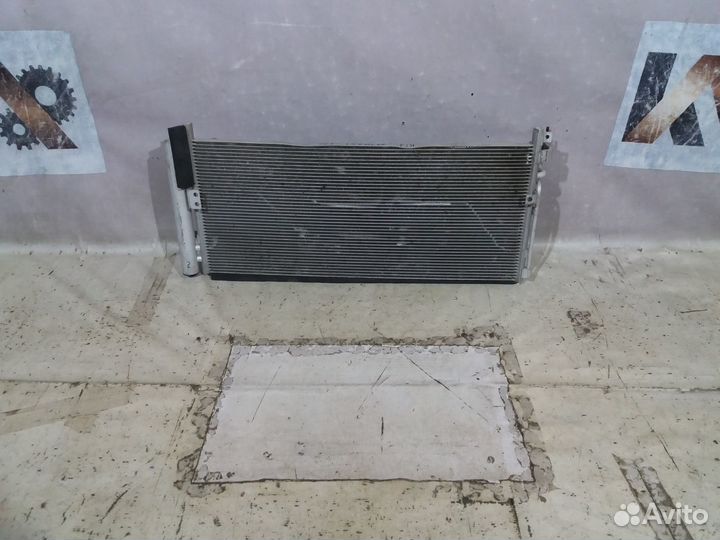 Кия Стингер 2018- Радиатор кондиционера 22570