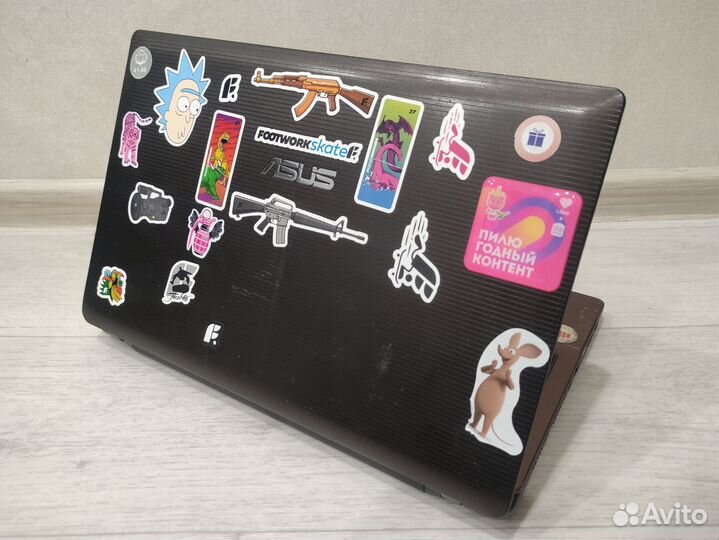 Asus i3+GeForce 610M+8GB+320gb