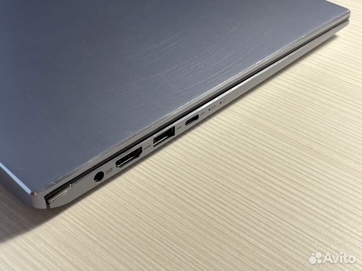Ноутбук asus ZenBook 14 UM431D
