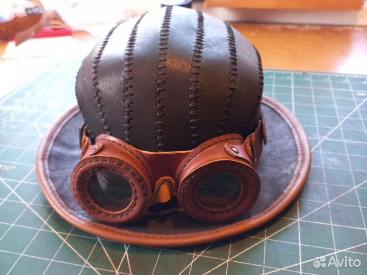 Кожаная шляпа