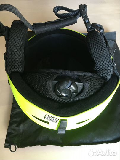 Шлем горнолыжный