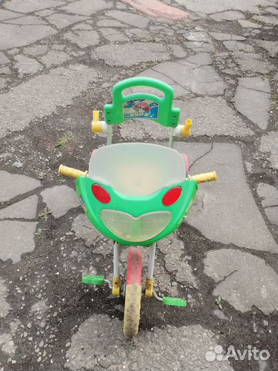 Детский трехколесный велосипед бу