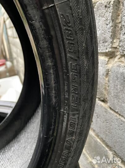 Yokohama BlueEarth RV02 285/35 R21 27