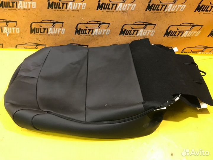 Обшивка сидения передняя левая Toyota Camry 70