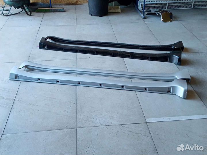 Накладка порога Toyota Land Cruiser 200