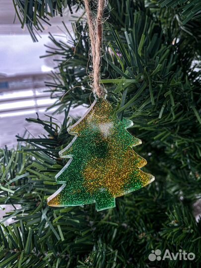Елочные игрушки из эпоксидной смолы
