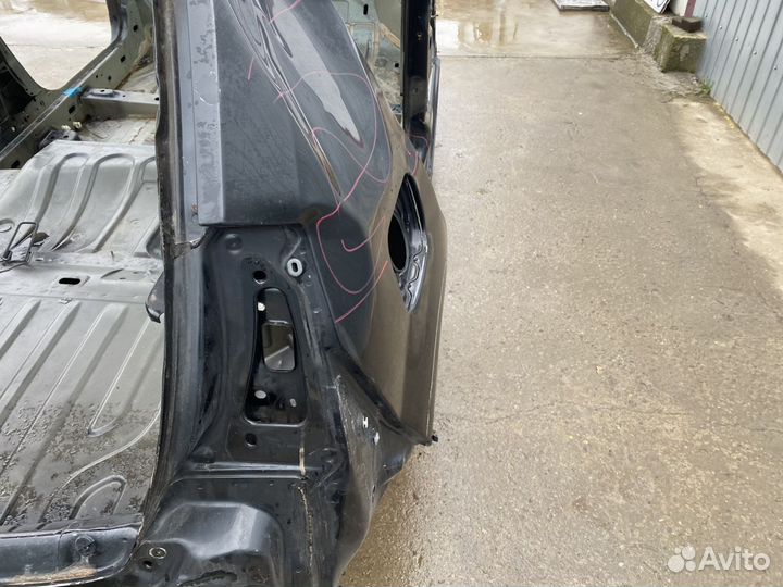 Крыло заднее Renault sandero stepway Прав