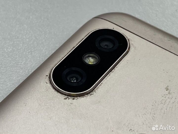 Xiaomi Mi A2 Lite Android One, 3/32 ГБ