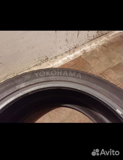 Yokohama Ice Guard F700S 285/45 R22 114