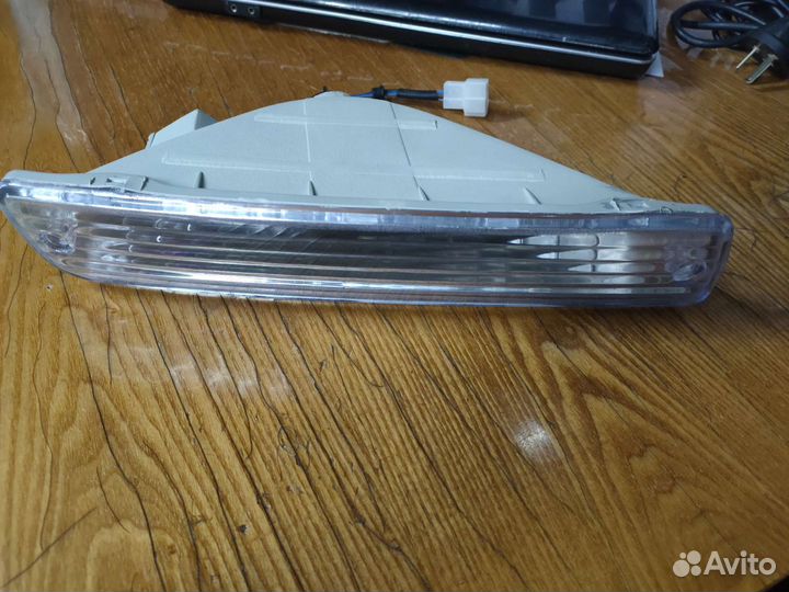 Поворотник на бампер land cruiser80