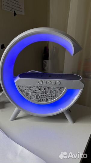 Смарт колонка с беспроводной зарядкой/ночник