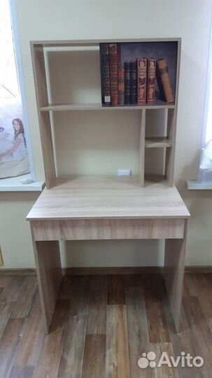 Стол компьютерный