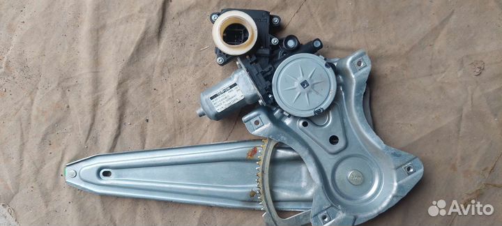 Стеклоподъемник тойота авенсис т270