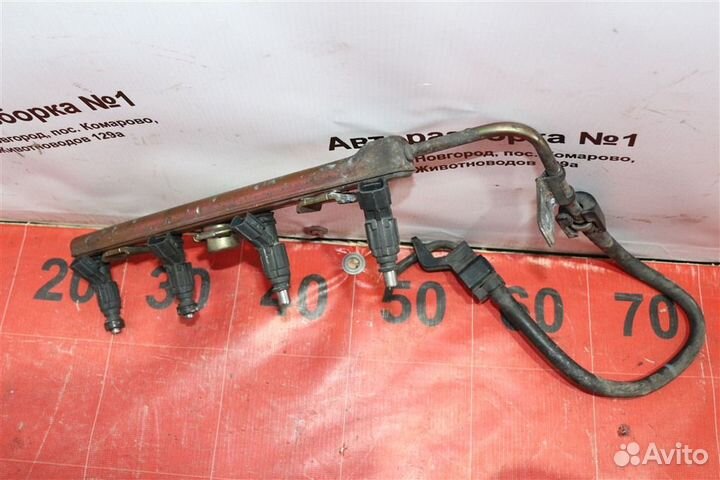 Топливная рейка Toyota Corolla 120 хэтчбек 4zzfe