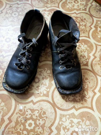 Лыжные ботинки СССР