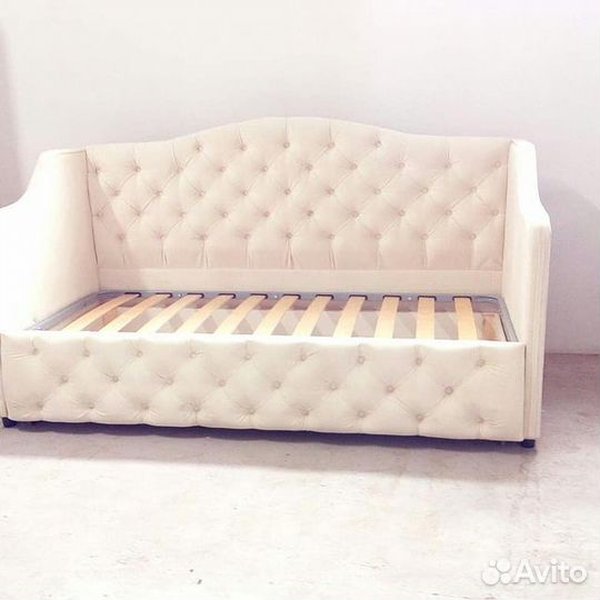 Мягкая детская кровать от 3-х лет
